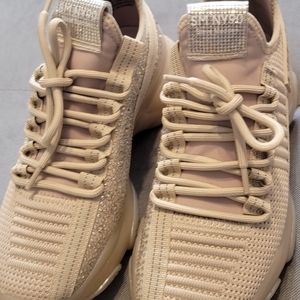 Steve Madden Maxima Blush